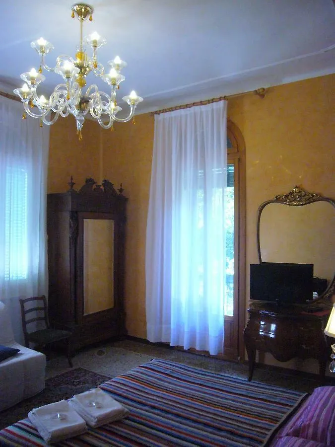 Bb Venezia Bed & Breakfast  Venice