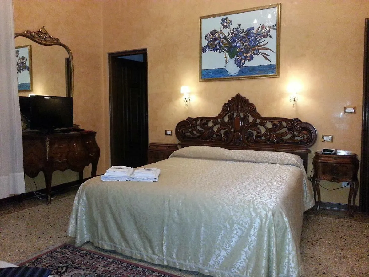Bb Venezia Bed & Breakfast Venice