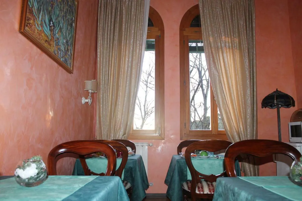 Bb Venezia Bed & Breakfast  Venice