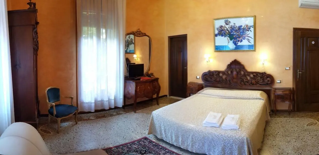Bed & Breakfast Bed and Breakfast Bb Venezia Italia