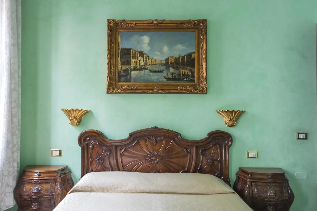 Bb Venezia Bed & Breakfast Venice